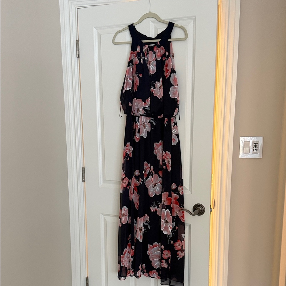 Signature by Robbie Bee Navy and Pink Floral Maxi Dress